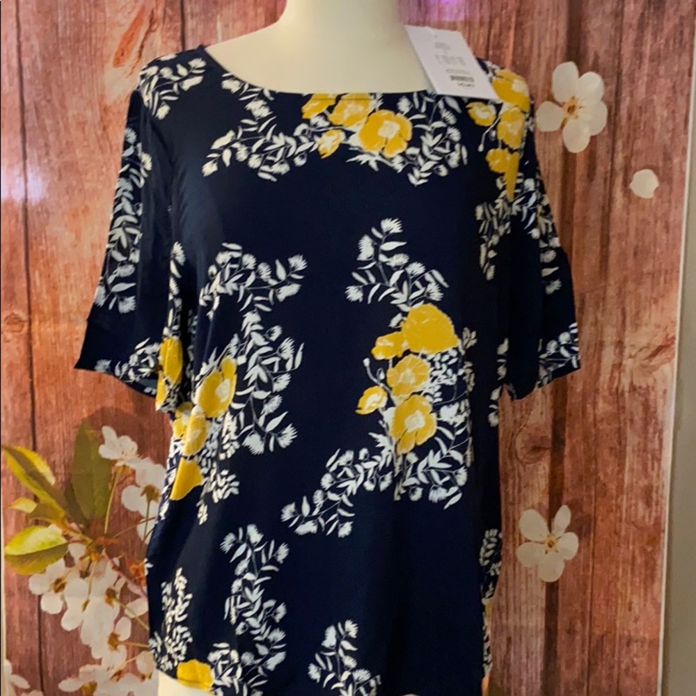 ICHI- IhClossa short sleeve shirt.